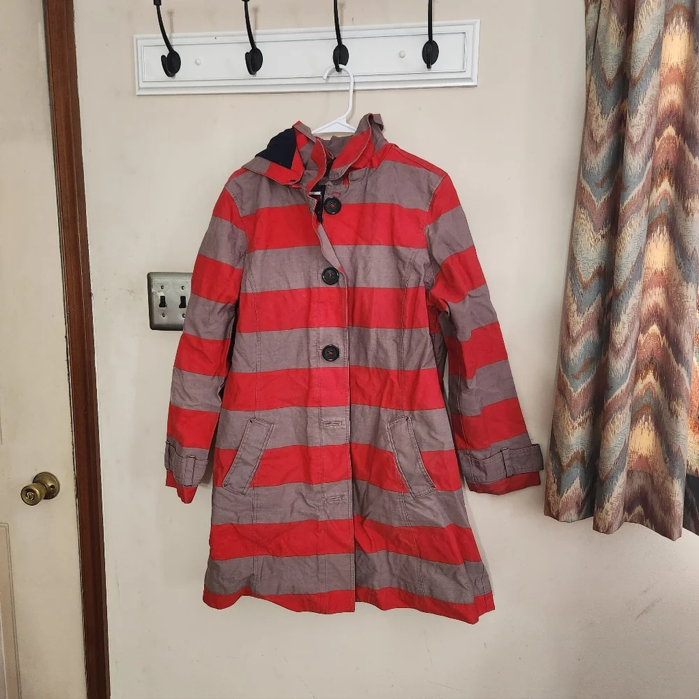 🎉 Striped Jacket - Picture 1 of 2